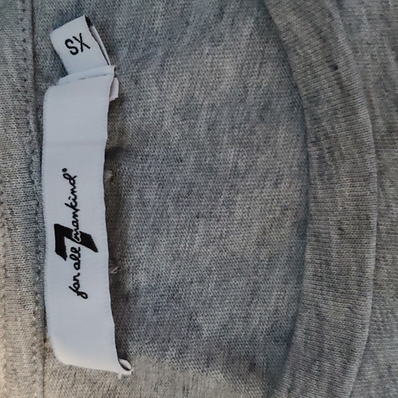 7 for all mankind bedazzled tshit (XS) - Picture 3 of 6